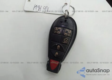 2016 Chrysler Town & Country Touring from USA, damaged, VIN 2C4RC1BG0GR300376